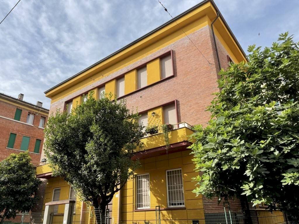 Trilocale Via Claudio Achillini, 1/2, Bologna (zona Murri) - foto 2