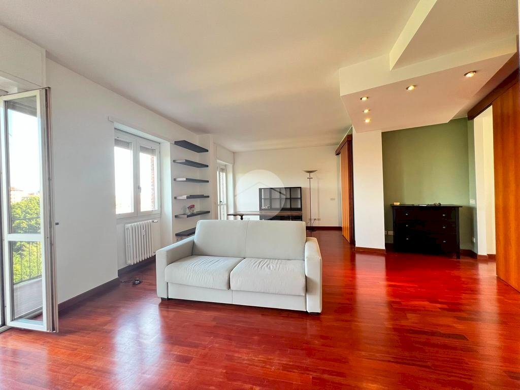 One-room apartment Via Passo Sella, Milano (neighborhood Feltre) - photo 1