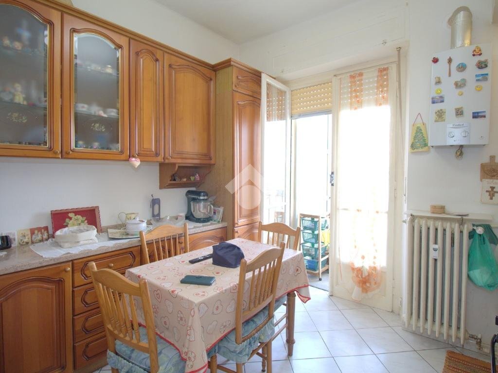 Three-room apartment Via Monginevro, Torino (neighborhood Pozzo Strada) - photo 2
