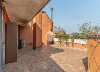 Attic Via Nicola Romeo, Milano - photo 28