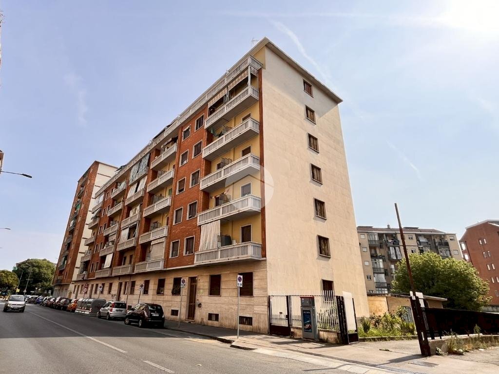 Two-room apartment Via casteldelfino, Torino (neighborhood Borgo Vittoria) - photo 1