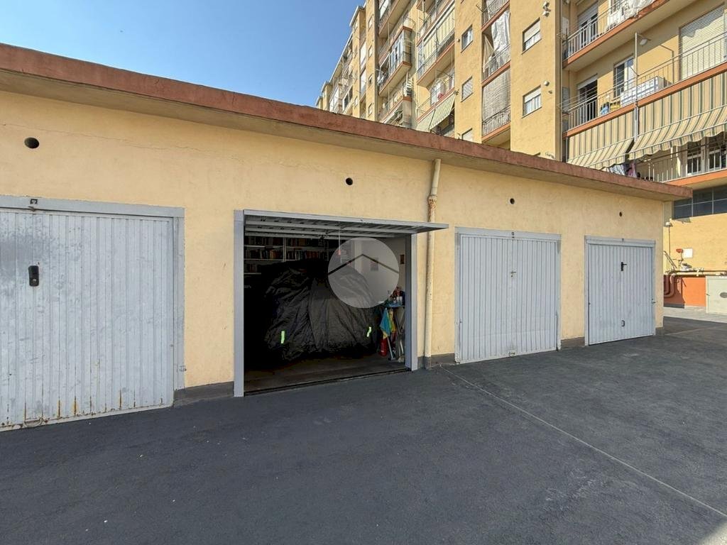 Box Via cardinal massaia, Torino (neighborhood Borgo Vittoria) - photo 1