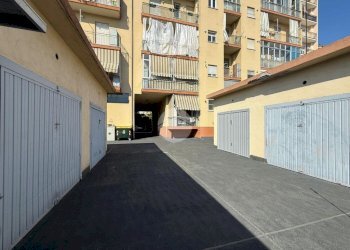Box Via cardinal massaia, Torino (neighborhood Borgo Vittoria) - photo 2