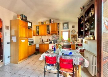 Two-room apartment Via Verbano, Novara (neighborhood Veveri) - photo 7