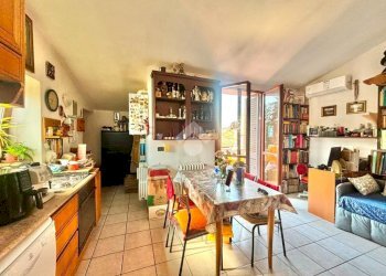 Two-room apartment Via Verbano, Novara (neighborhood Veveri) - photo 10