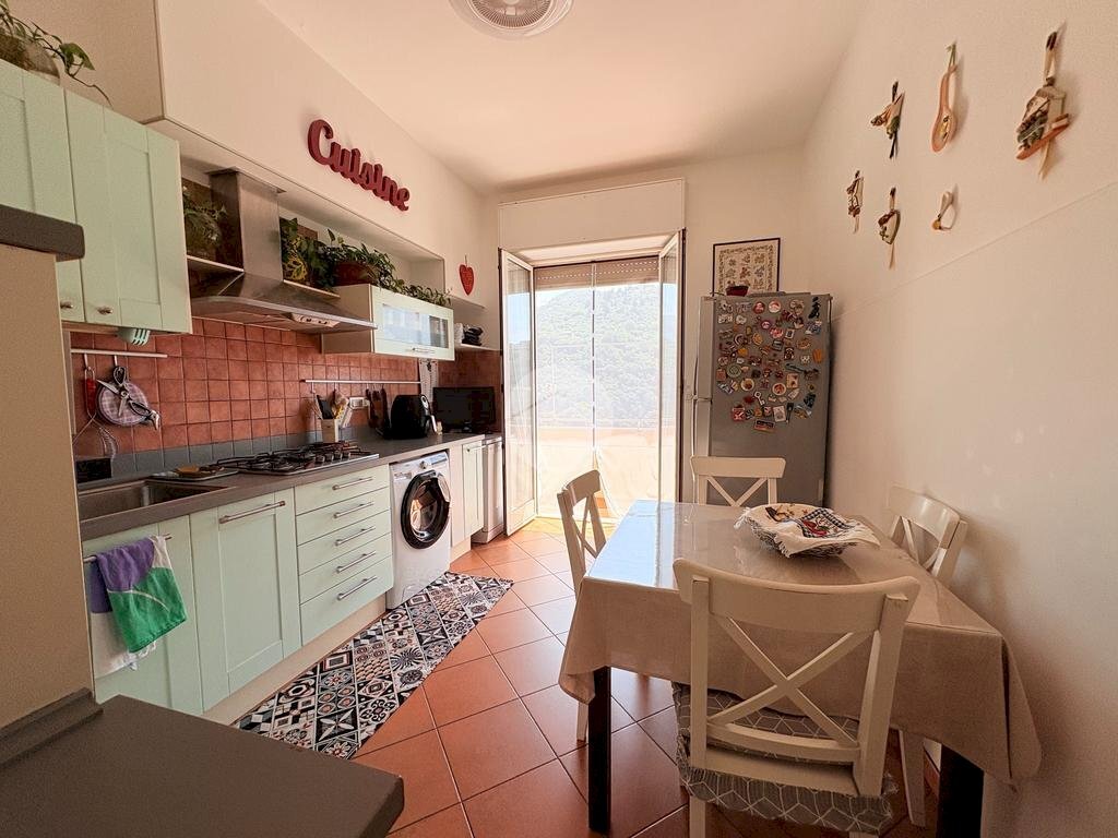Three-room apartment Via Grasso, Genova (neighborhood Borgoratti) - photo 3