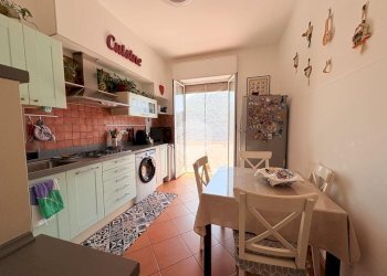 Three-room apartment Via Grasso, Genova (neighborhood Borgoratti) - photo 3