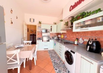 Three-room apartment Via Grasso, Genova (neighborhood Borgoratti) - photo 13