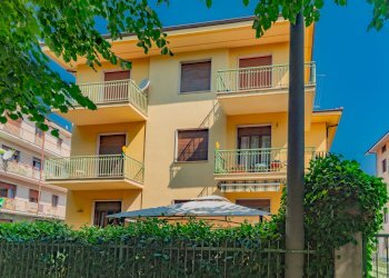 Four-room apartment Viale Sarrea, Dronero - photo 3