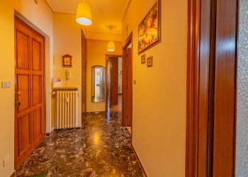 Four-room apartment Viale Sarrea, Dronero - photo 10
