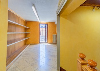 Shop Via Roma, Caraglio - photo 10