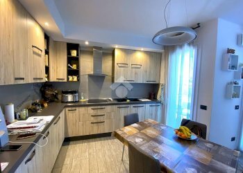 Four-room apartment Via annalena tonelli, Forlimpopoli - photo 3