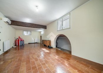 Portion of a house via Pietro Nenni, Sant'Ilario d'Enza - photo 32