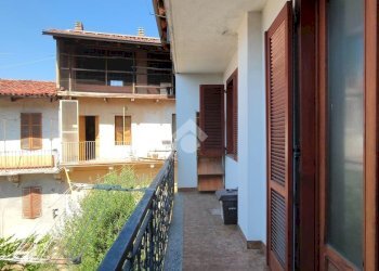 Three-room apartment Via Roma, Borgomasino - photo 1