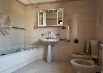 Three-room apartment Via Roma, Borgomasino - photo 15