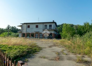 Shed Località Ca' Moretta, Vignale Monferrato - photo 2