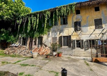 Semi-detached house Via motta, Castelletto Merli - photo 1