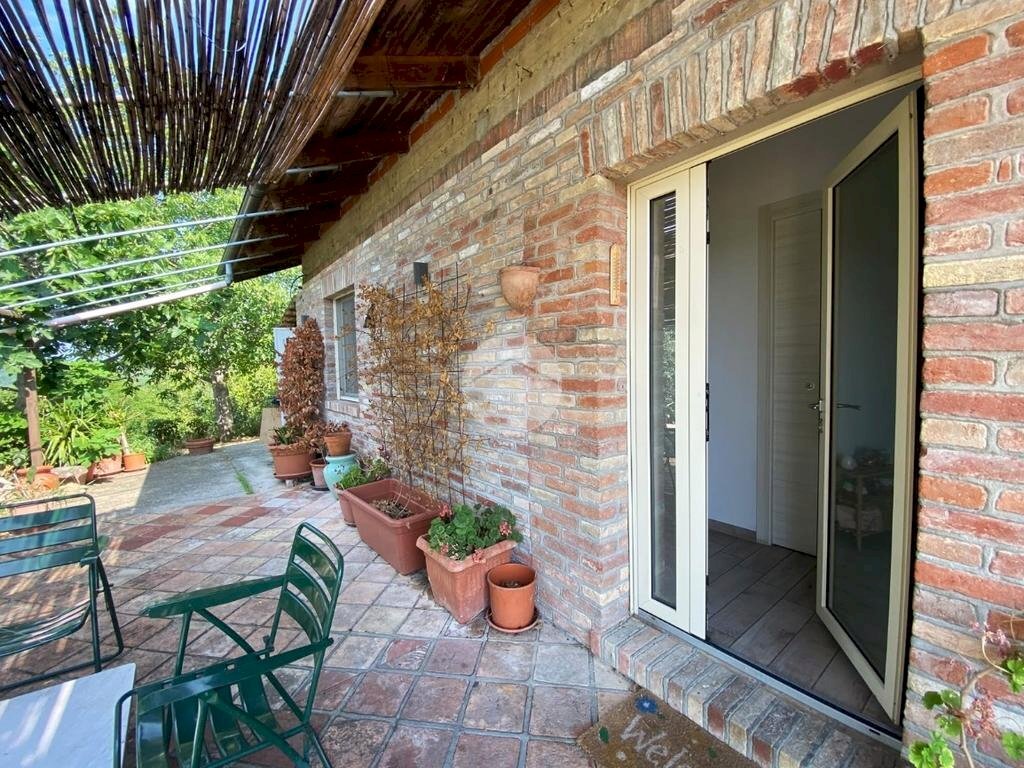 Villa Via Terfangato, Castelletto Merli - photo 1