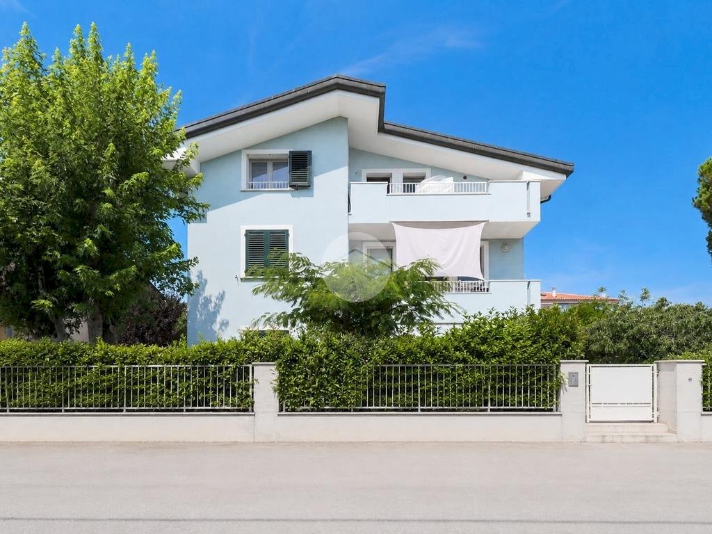 Two-room apartment Via Monte Cervino, Cesenatico - photo 2