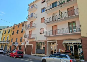 Trilocale Via Roma, Isola del Cantone - foto 2