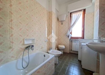 Trilocale Via Roma, Isola del Cantone - foto 32