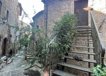 Two-room apartment Sorano - photo 2