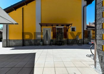 Terrazza - Semi-detached house via Volturno
 
65, Brugherio - photo 1