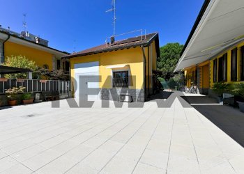 Terrazza - Semi-detached house via Volturno
 
65, Brugherio - photo 3