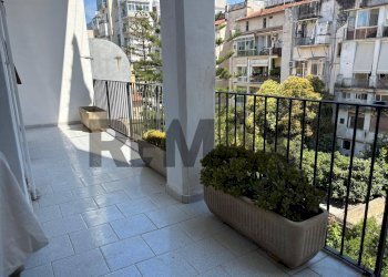 Balcone - Three-room apartment Piazza Giuseppe Garibaldi
63, Bari - photo 5