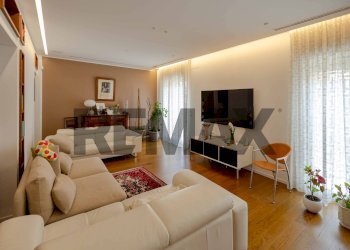 Soggiorno - Apartment Corso Vittorio Emanuele
 
14, Triggiano - photo 1