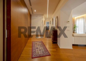 Hall / corridoio - Apartment Corso Vittorio Emanuele
 
14, Triggiano - photo 5