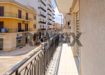 Balcone - Apartment Corso Vittorio Emanuele
 
14, Triggiano - photo 20