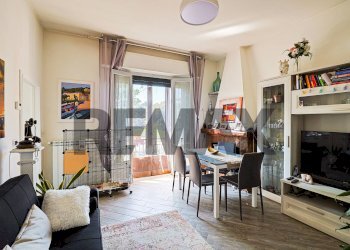 Sala da pranzo - Semi-detached house Via Nosè
 
4, Gavirate - photo 3
