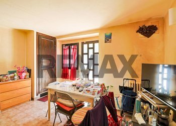 Sala da pranzo - Semi-detached house Via Nosè
 
4, Gavirate - photo 16