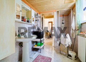 Bagno - Semi-detached house Via Nosè
 
4, Gavirate - photo 20