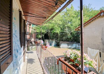 Balcone - Semi-detached house Via Nosè
 
4, Gavirate - photo 21