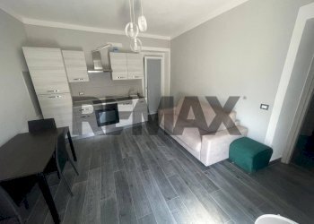 Soggiorno - Two-room apartment Via Treves
 
18, Vergiate - photo 3
