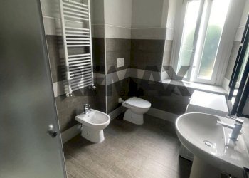 Bagno - Two-room apartment Via Treves
 
18, Vergiate - photo 8