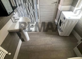 Bagno - Two-room apartment Via Treves
 
18, Vergiate - photo 7