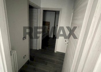Hall / corridoio - Two-room apartment Via Treves
 
18, Vergiate - photo 5