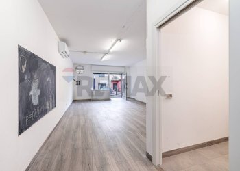 Stanza vuota - Commercial Premises LARGO LOLLI
3/4, Mentana - photo 5