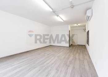Stanza vuota - Commercial Premises LARGO LOLLI
3/4, Mentana - photo 8
