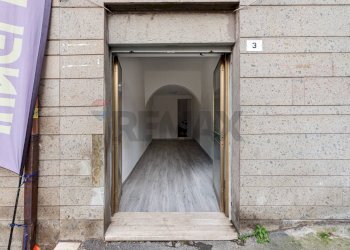 Edificio all\'aperto - Commercial Premises LARGO LOLLI
3/4, Mentana - photo 16
