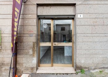 Edificio all\'aperto - Commercial Premises LARGO LOLLI
3/4, Mentana - photo 17