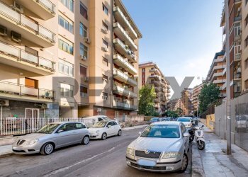 Edificio all\'aperto - Box Via Val Di Mazara
 
41-s1, Palermo - foto 14