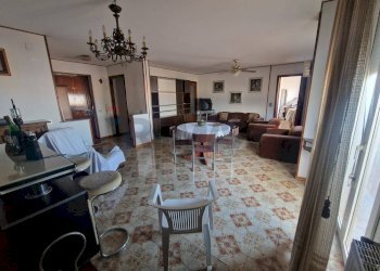 Sala da pranzo - Appartamento Via Maresciallo Guglielmo Pecori Giraldi
 
26, Palermo - foto 10