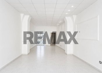 Stanza vuota - Commercial Activity Via Callipoli
134, Giarre - photo 6