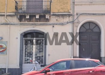 Edificio all\'aperto - Commercial Premises Via Callipoli
136, Giarre - photo 1