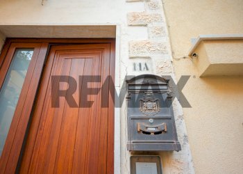 Edificio all\'aperto - Three-room apartment Via Timoleone
 
11, Taormina - photo 2