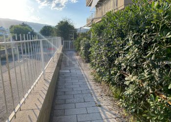 Giardino - Trilocale Via Spiaggia
 
21, Mascali - foto 33